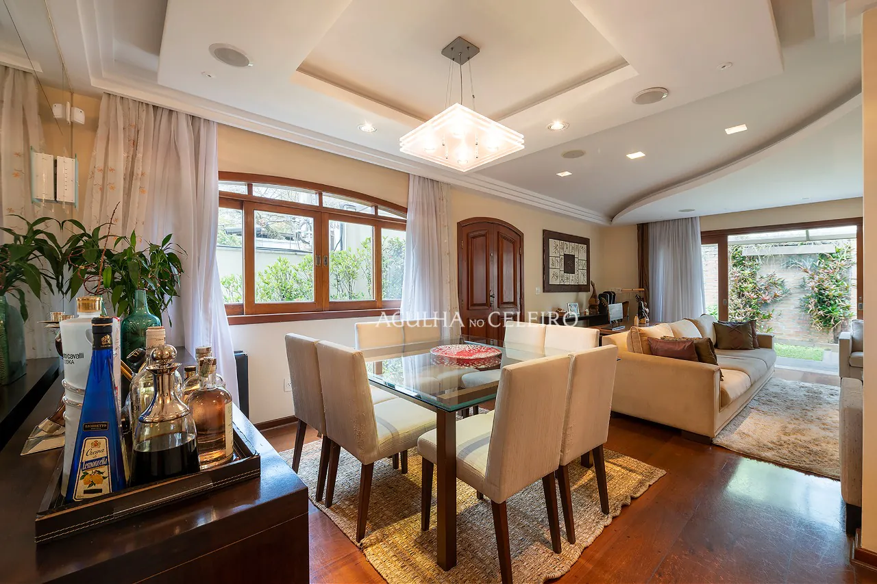 Venda/ Campo Belo: Casa aconchegante e com integração com a natureza! – 9849