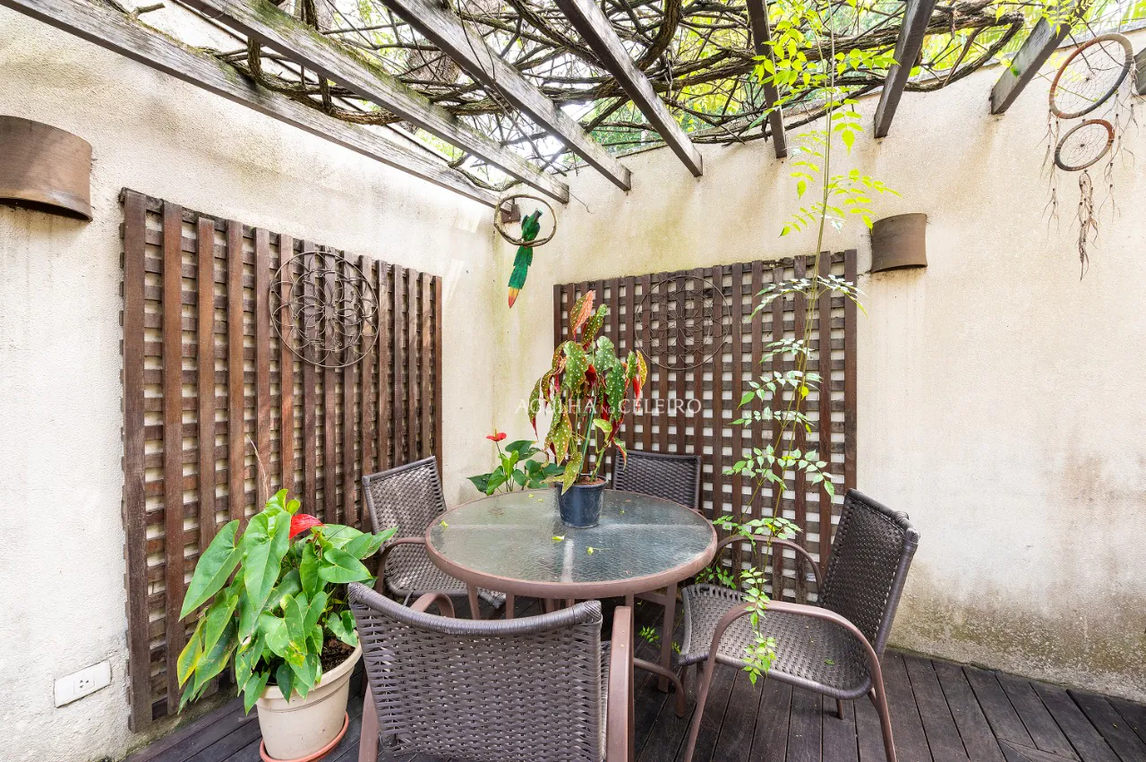 Venda/ Campo Belo: Casa aconchegante e com integração com a natureza! – 9849