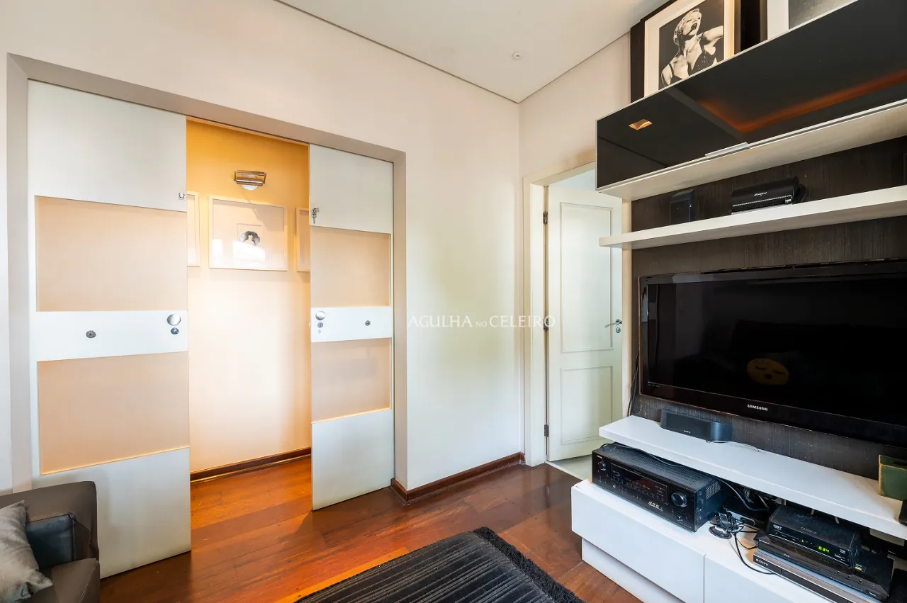 Venda/ Campo Belo: Casa aconchegante e com integração com a natureza! – 9849