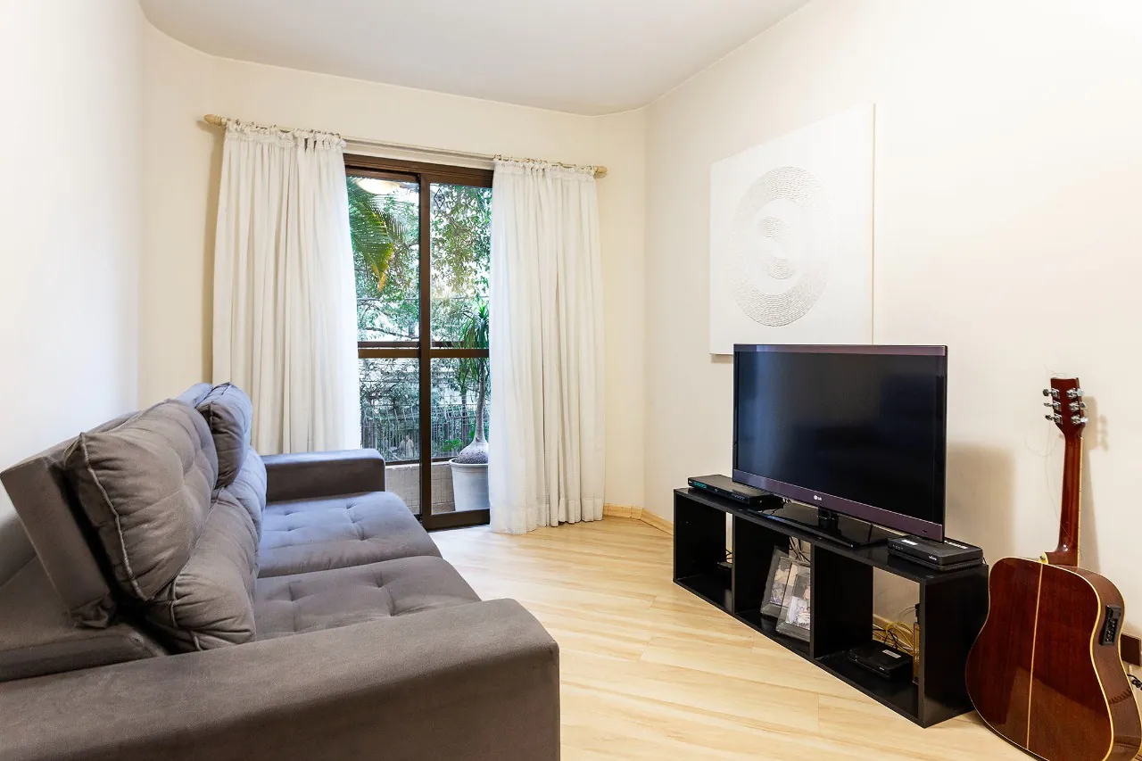 amplo-apartamento-em-rua-arborizada-e-tranquila-para-venda-em-moema-14834-12