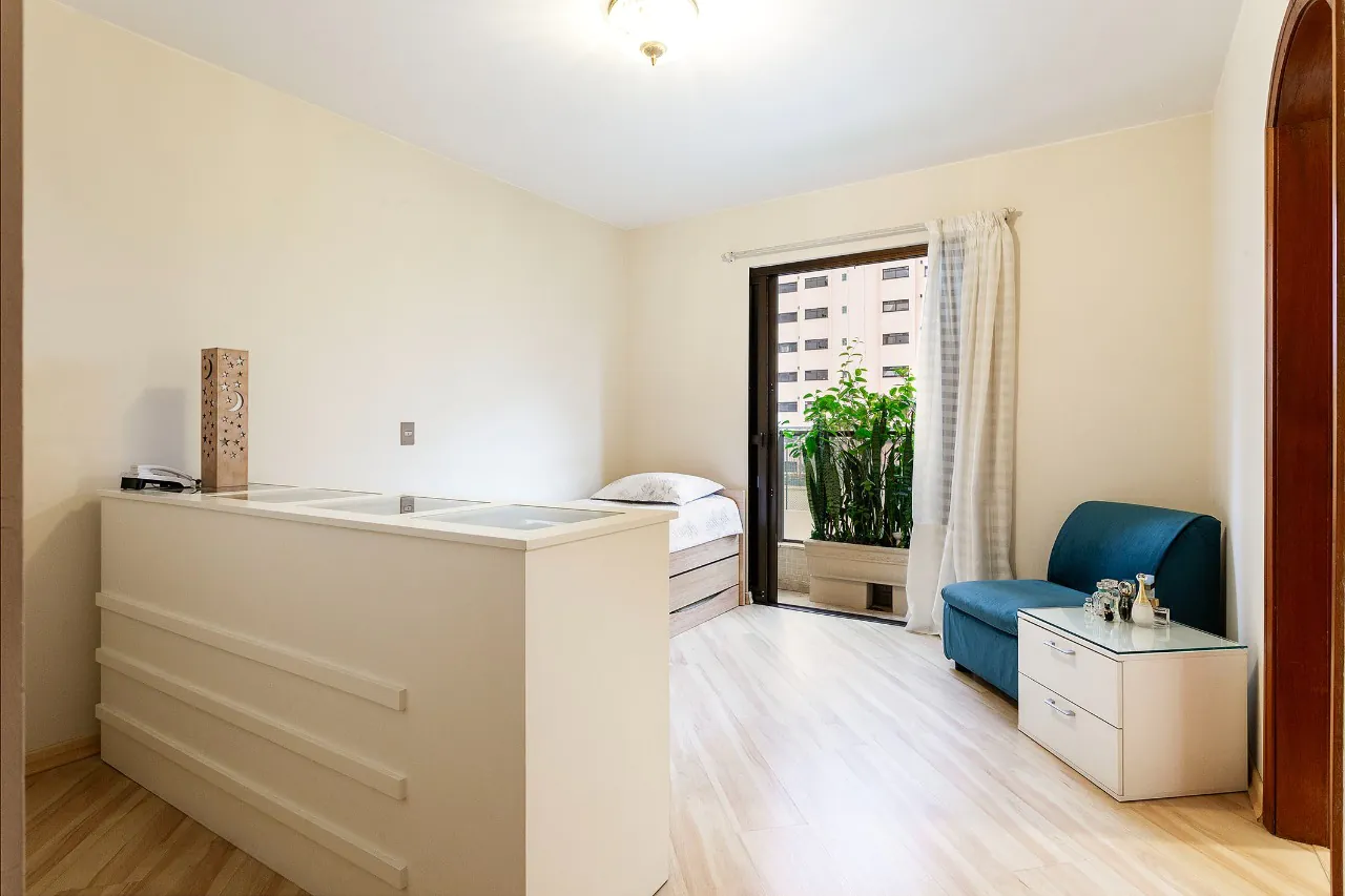 amplo-apartamento-em-rua-arborizada-e-tranquila-para-venda-em-moema-14834-17