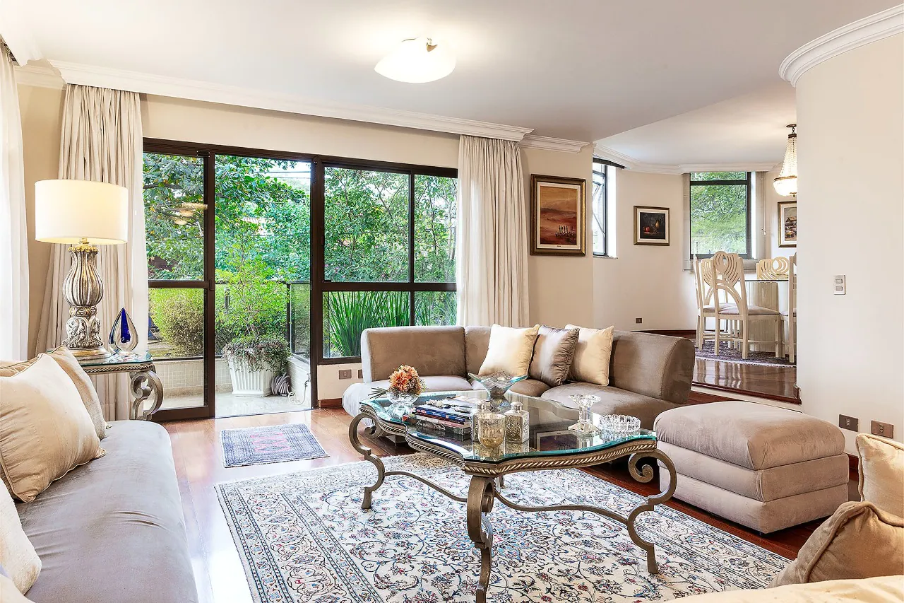 amplo-apartamento-em-rua-arborizada-e-tranquila-para-venda-em-moema-14834-8