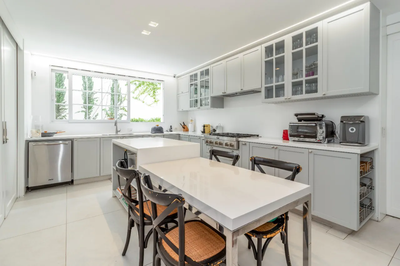 casa-impecavel-reformada-e-com-arquitetura-de-autor-no-jardim-paulista-14391-18