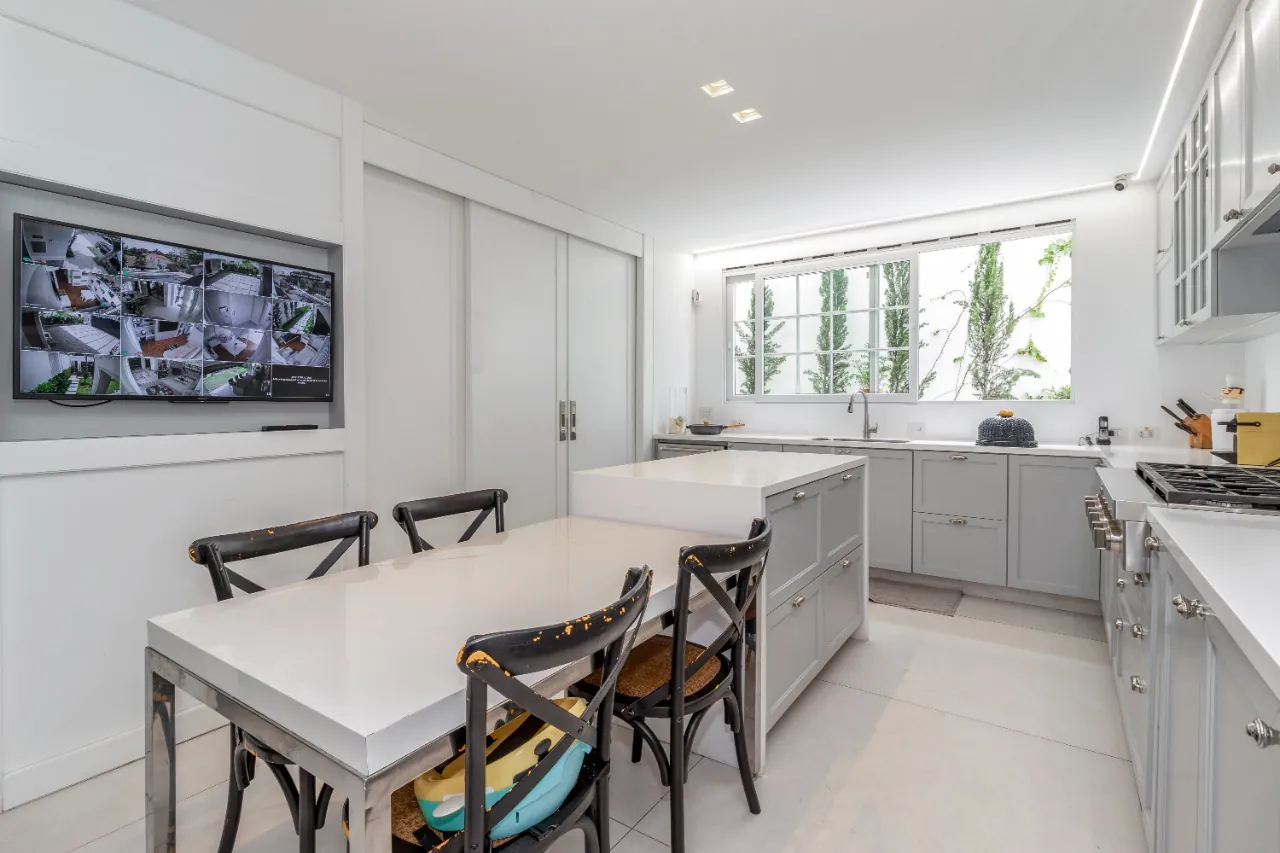 casa-impecavel-reformada-e-com-arquitetura-de-autor-no-jardim-paulista-14391-20