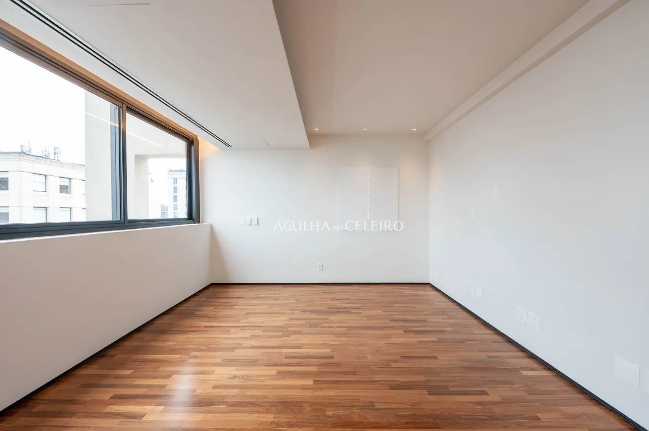 Apartamento no miolo do Itaim para venda. – 13847