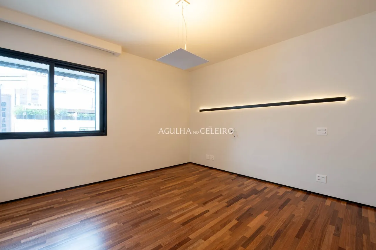 Apartamento no miolo do Itaim para venda. – 13847