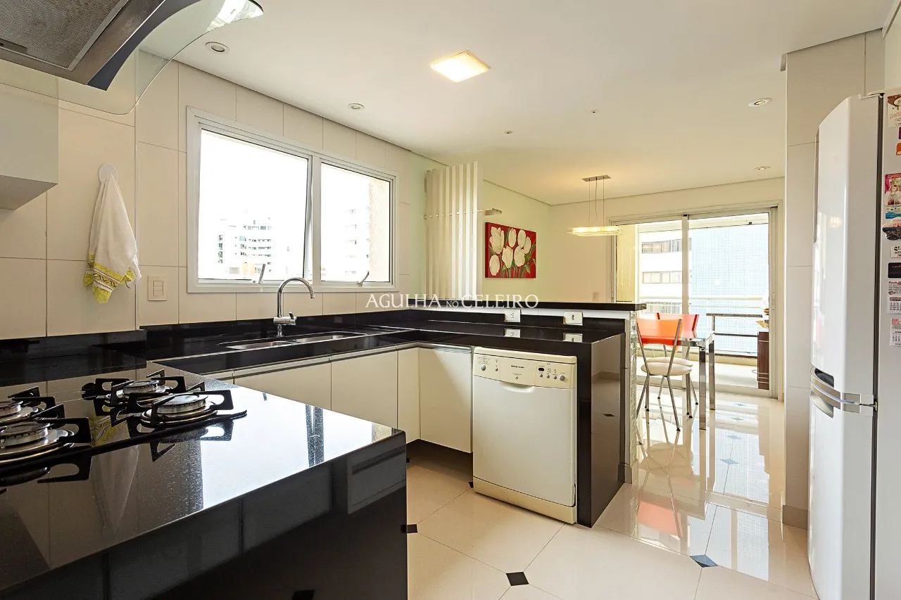 Apartamento amplo e iluminado à venda em prédio contemporâneo de Moema – 14491 - _MG_2727