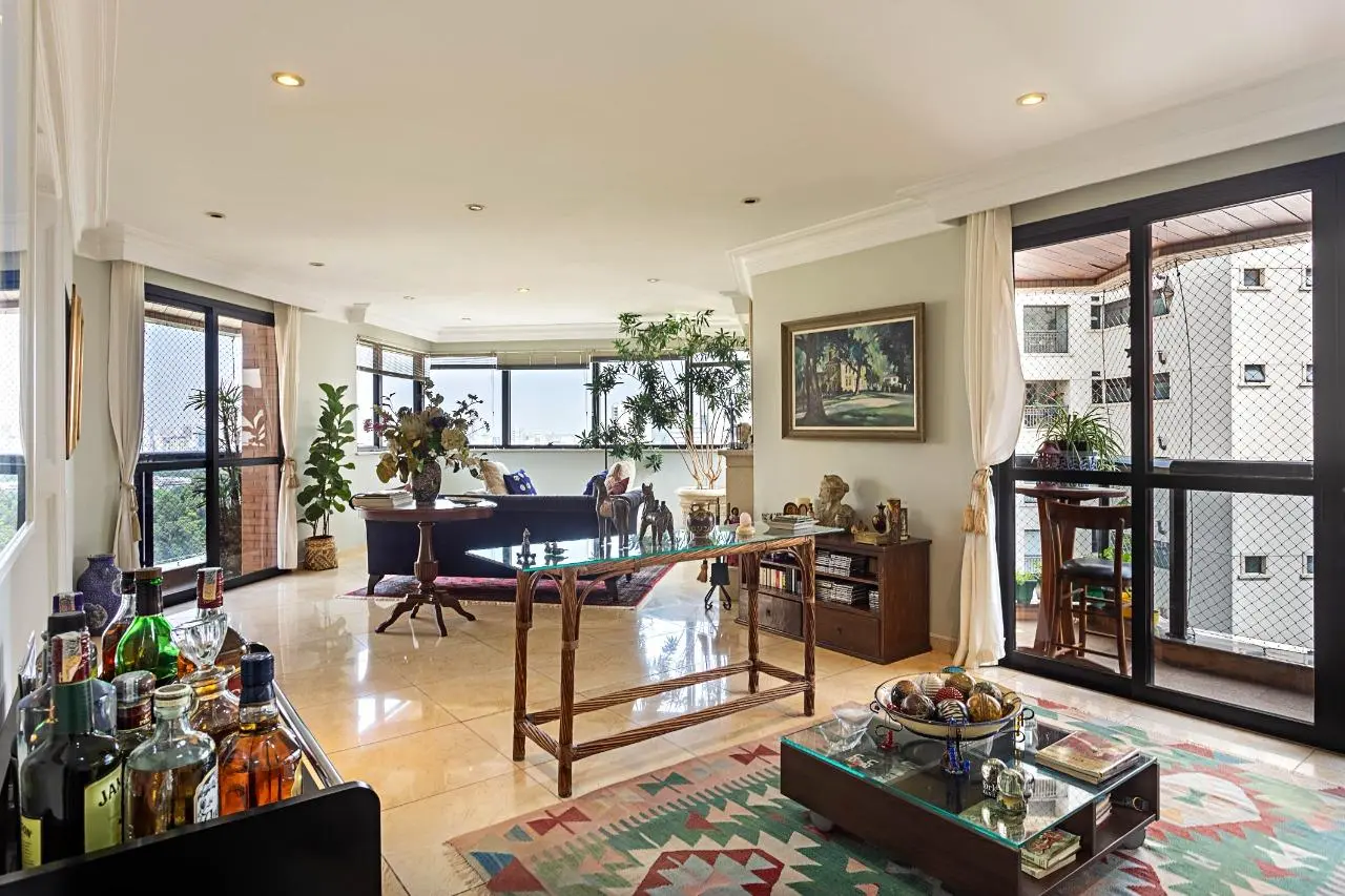 Apartamento amplo e iluminado à venda na região do Paraíso. – 14627
