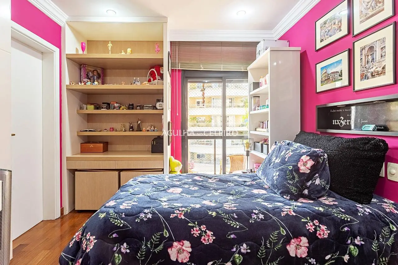 Apartamento amplo e iluminado à venda na região do Paraíso. – 14627