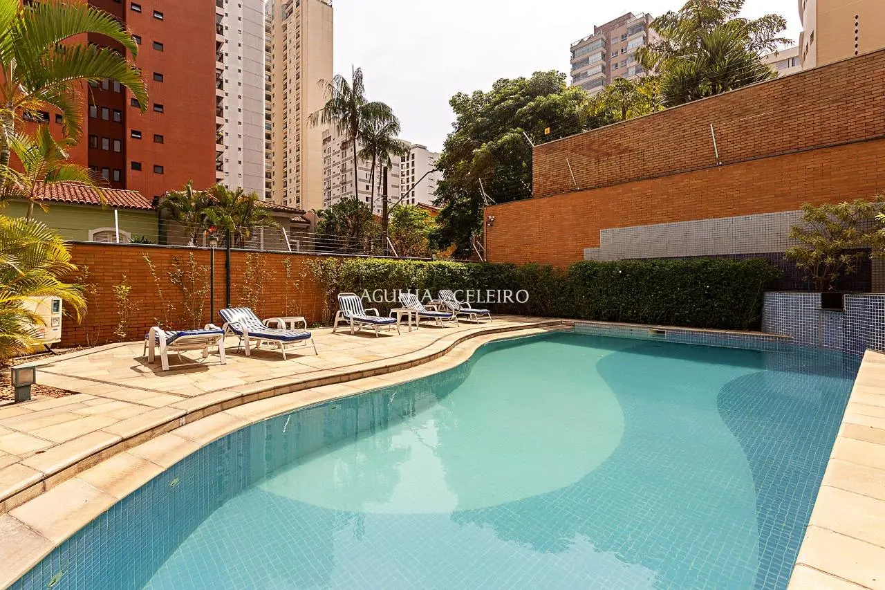 Apartamento amplo e iluminado à venda na região do Paraíso. – 14627