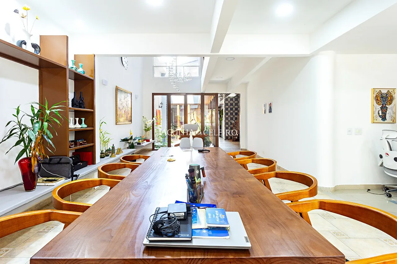 Casa muito bem localizada à venda em Moema – 9587