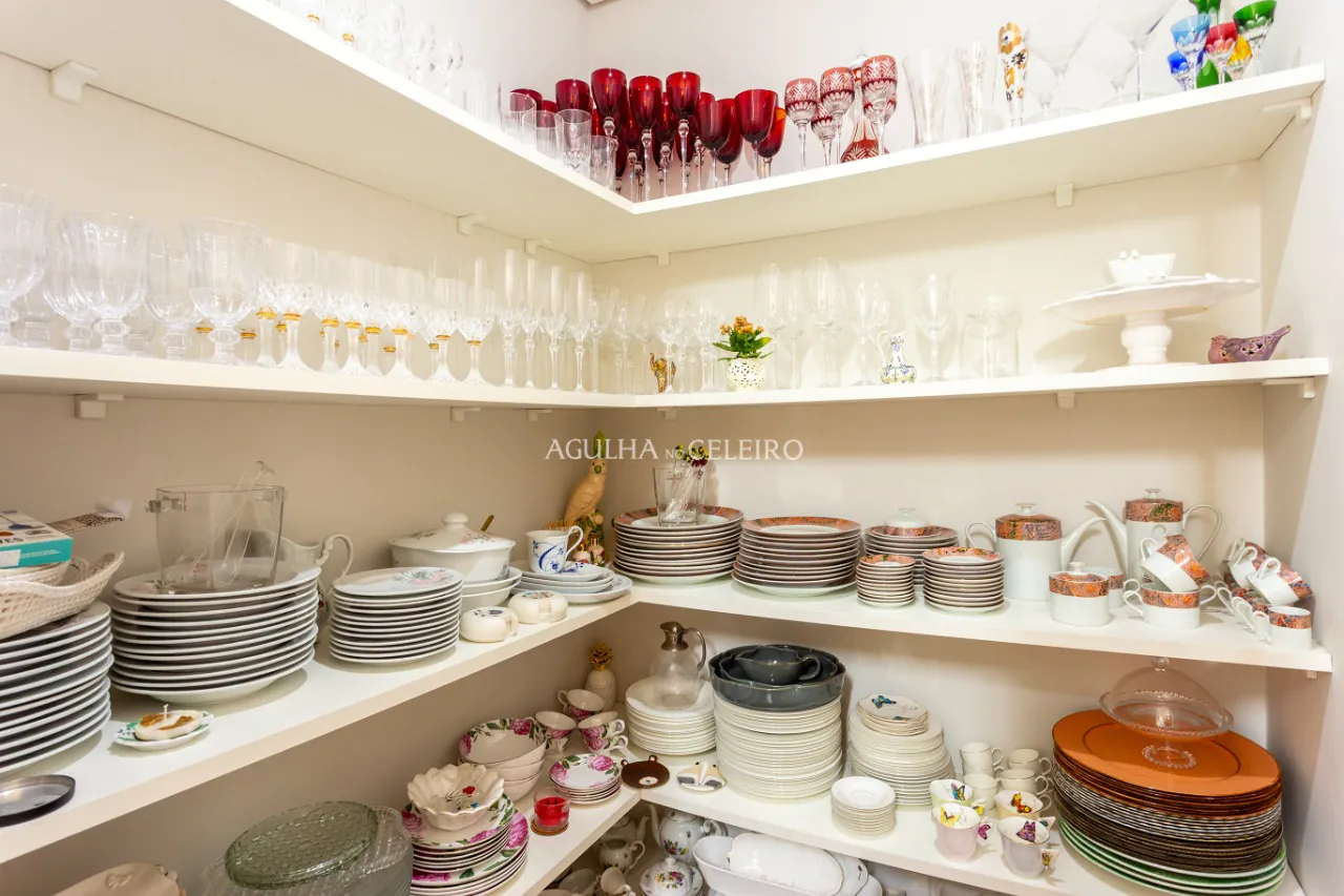 Apartamento à venda em ótima localização no Jardim América. – AP2637