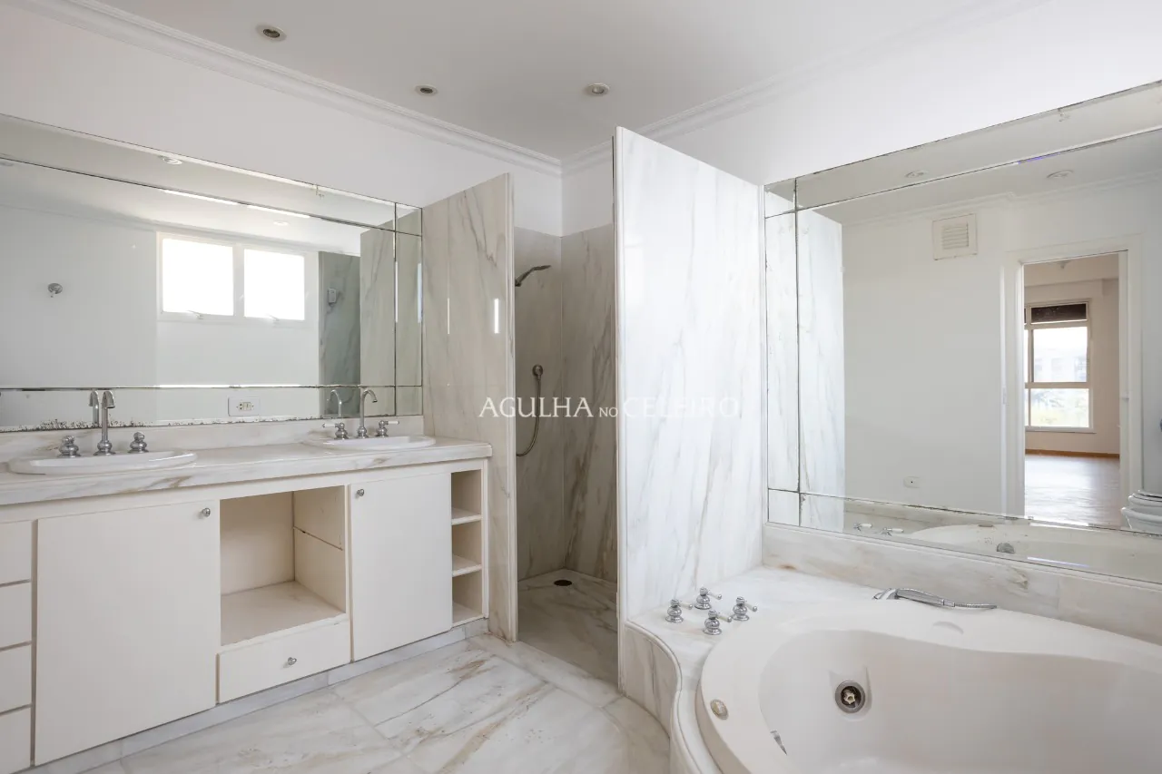 Apartamento à venda com a melhor vista para o Clube Pinheiros. – AP6406