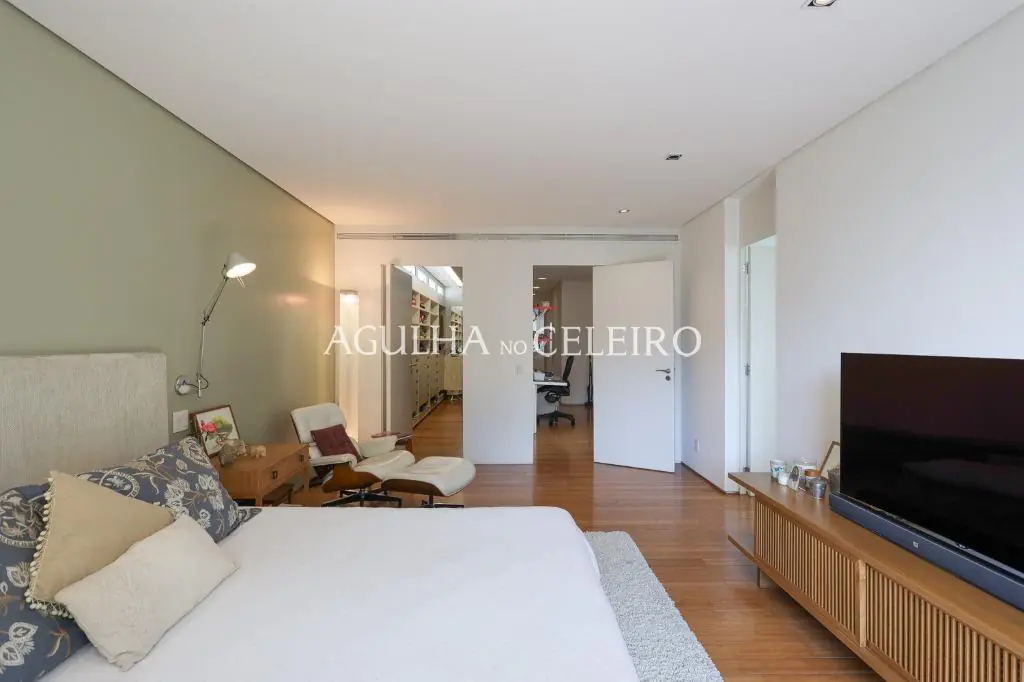 Casa de muito bom gosto para venda no Jardim Paulista. – CA0878