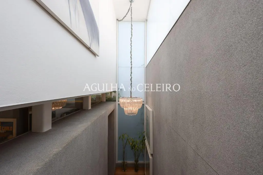 Casa de muito bom gosto para venda no Jardim Paulista. – CA0878