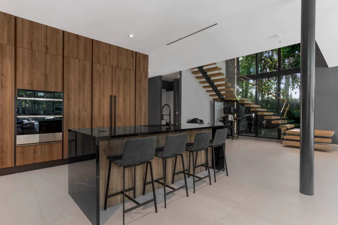 uma-verdadeira-obra-de-arte-para-venda-em-miami-no-parque-holleman-14639-11