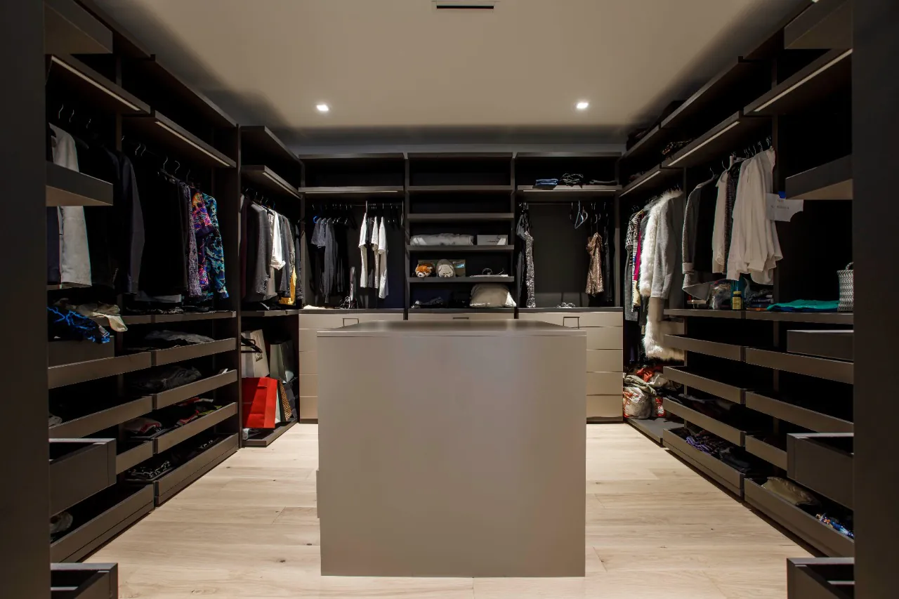 uma-verdadeira-obra-de-arte-para-venda-em-miami-no-parque-holleman-14639-31