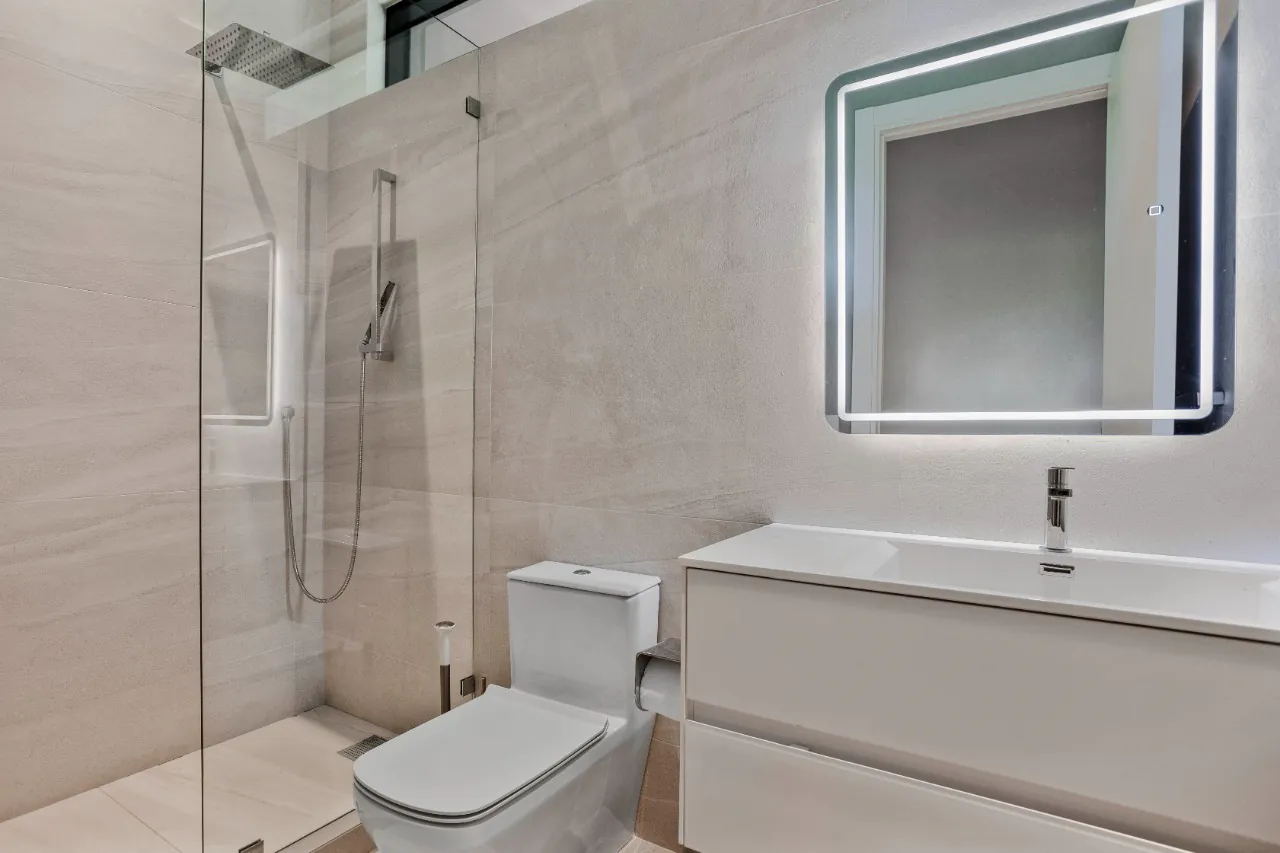 uma-verdadeira-obra-de-arte-para-venda-em-miami-no-parque-holleman-14639-35