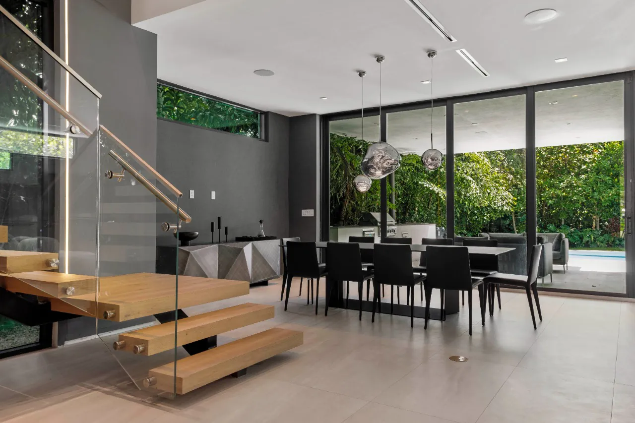 uma-verdadeira-obra-de-arte-para-venda-em-miami-no-parque-holleman-14639-4