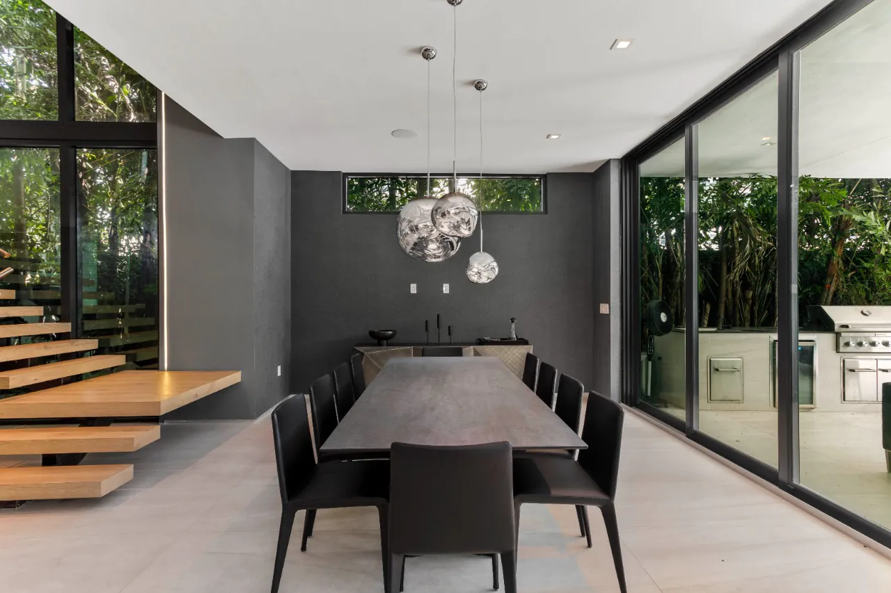 uma-verdadeira-obra-de-arte-para-venda-em-miami-no-parque-holleman-14639-5