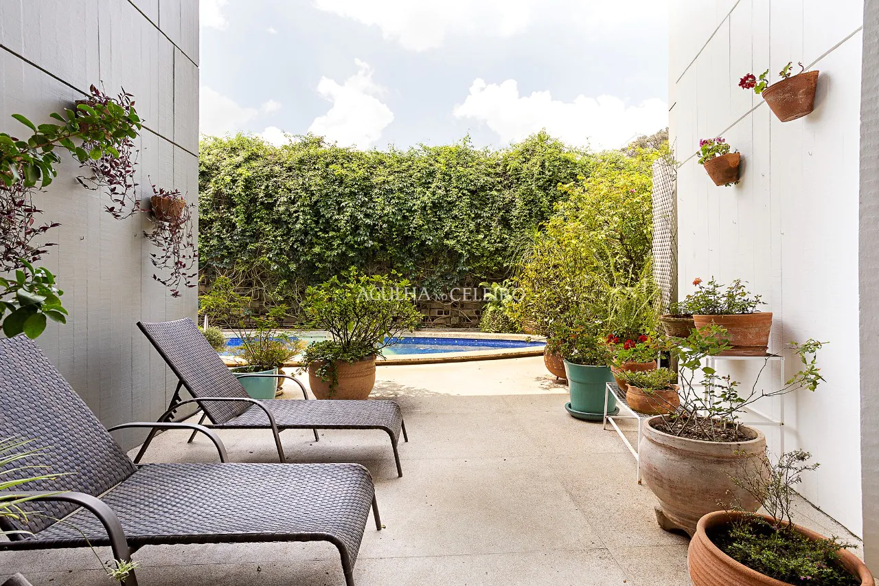 casa-com-720m-de-terreno-a-venda-em-alto-de-pinheiros-14557-5