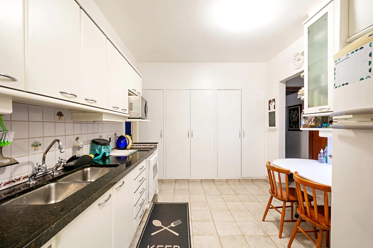 casa-com-piscina-a-venda-no-cidade-jardim-15072-11