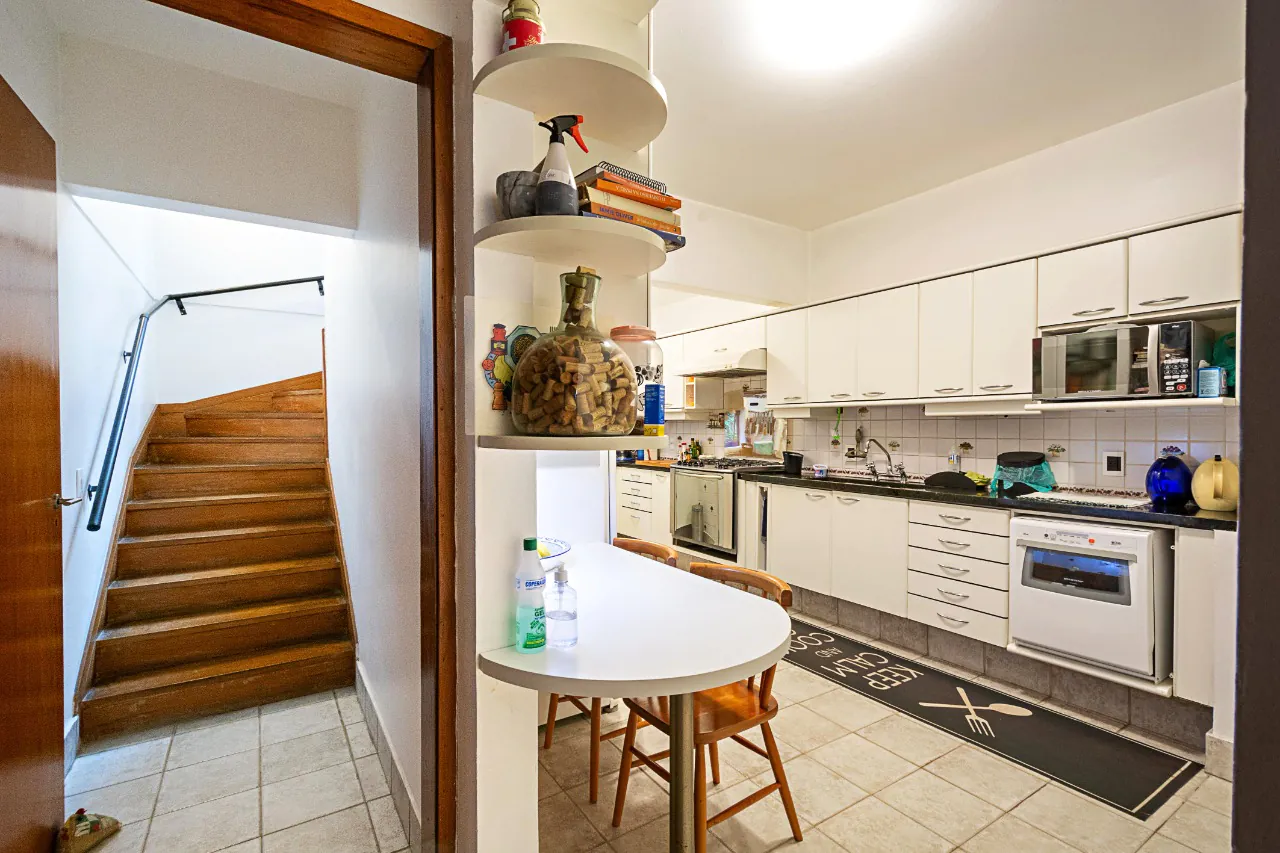 casa-com-piscina-a-venda-no-cidade-jardim-15072-12