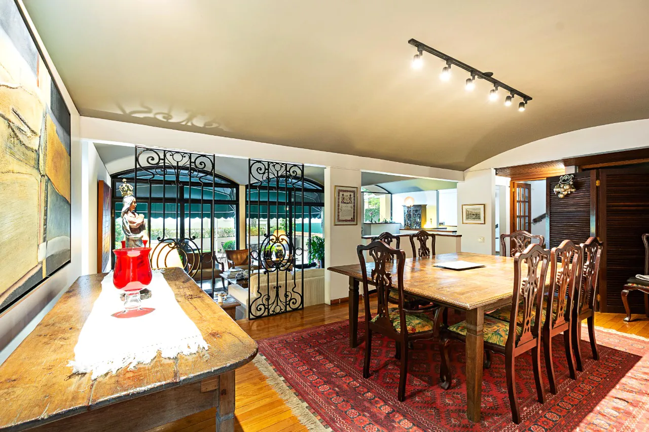 casa-com-piscina-a-venda-no-cidade-jardim-15072-13