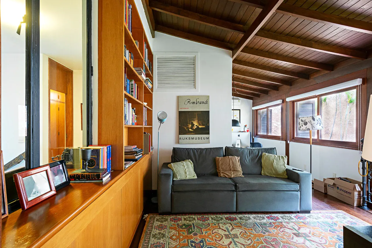 casa-com-piscina-a-venda-no-cidade-jardim-15072-2