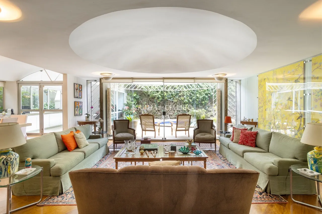 Casa com 720m² de terreno à venda em Alto de Pinheiros. – 14557