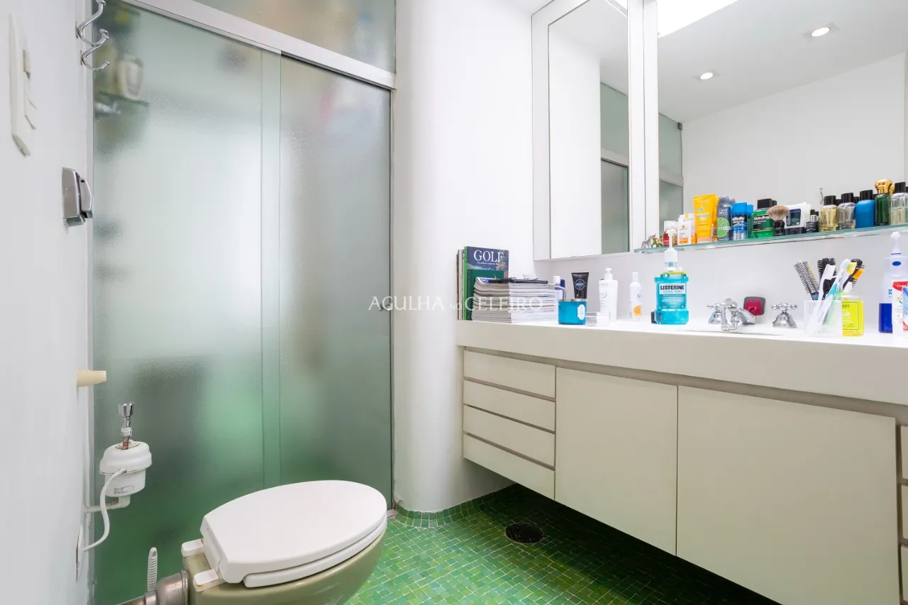 Casa com 720m² de terreno à venda em Alto de Pinheiros. – 14557