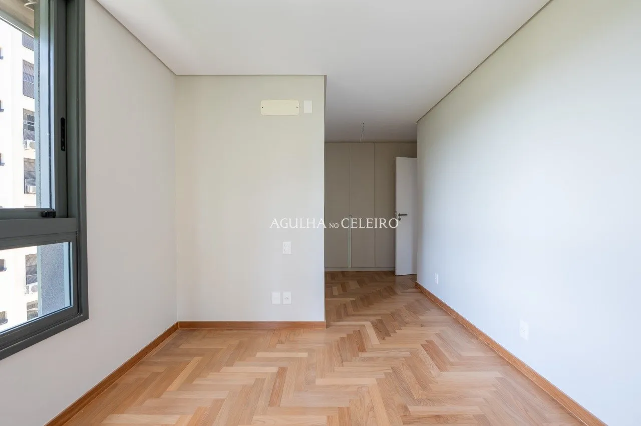 Apartamento à venda em Pinheiros, esperando seu primeiro dono. – 14906