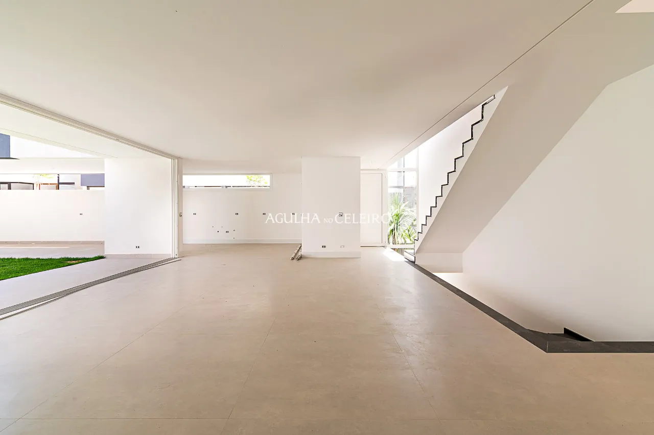 Segurança e conforto nesta linda casa de condomínio à venda no Brooklin. – 14910