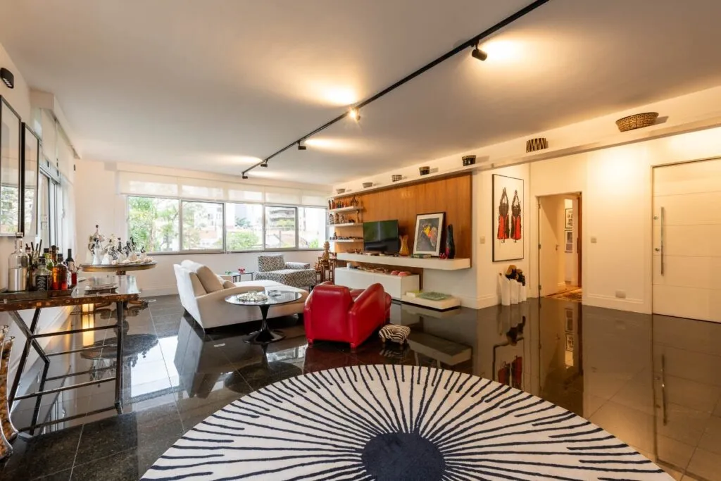 Apartamento com ambientes generosos e muito bem iluminados, no melhor de Pinheiros. – 15015