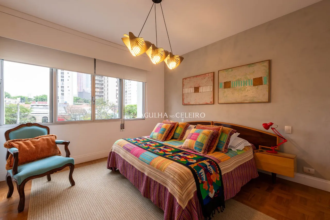 Apartamento com ambientes generosos e muito bem iluminados, no melhor de Pinheiros. – 15015