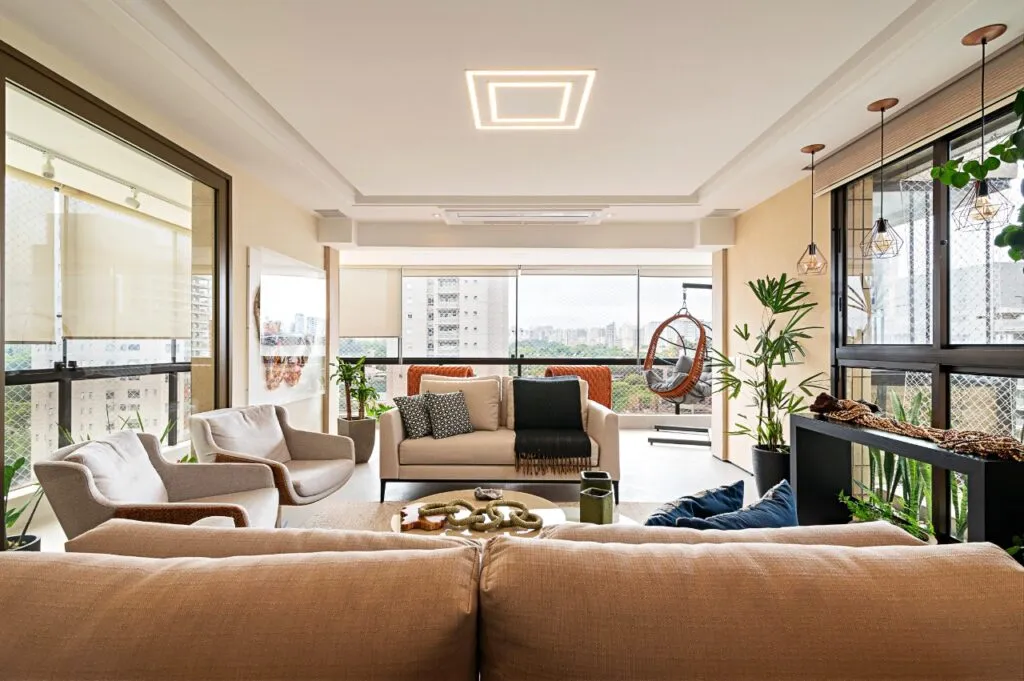 Totalmente Reformado, vista linda, fora de rota e muito conforto para venda em Moema. – AP7591