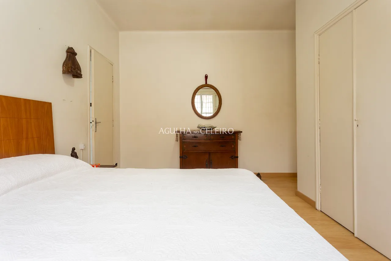 Casa com 04 dormitórios, Edícula e Piscina à venda no Jardim Paulistano – 10056