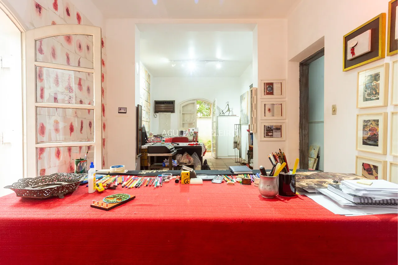 Casa com 04 dormitórios, Edícula e Piscina à venda no Jardim Paulistano – 10056