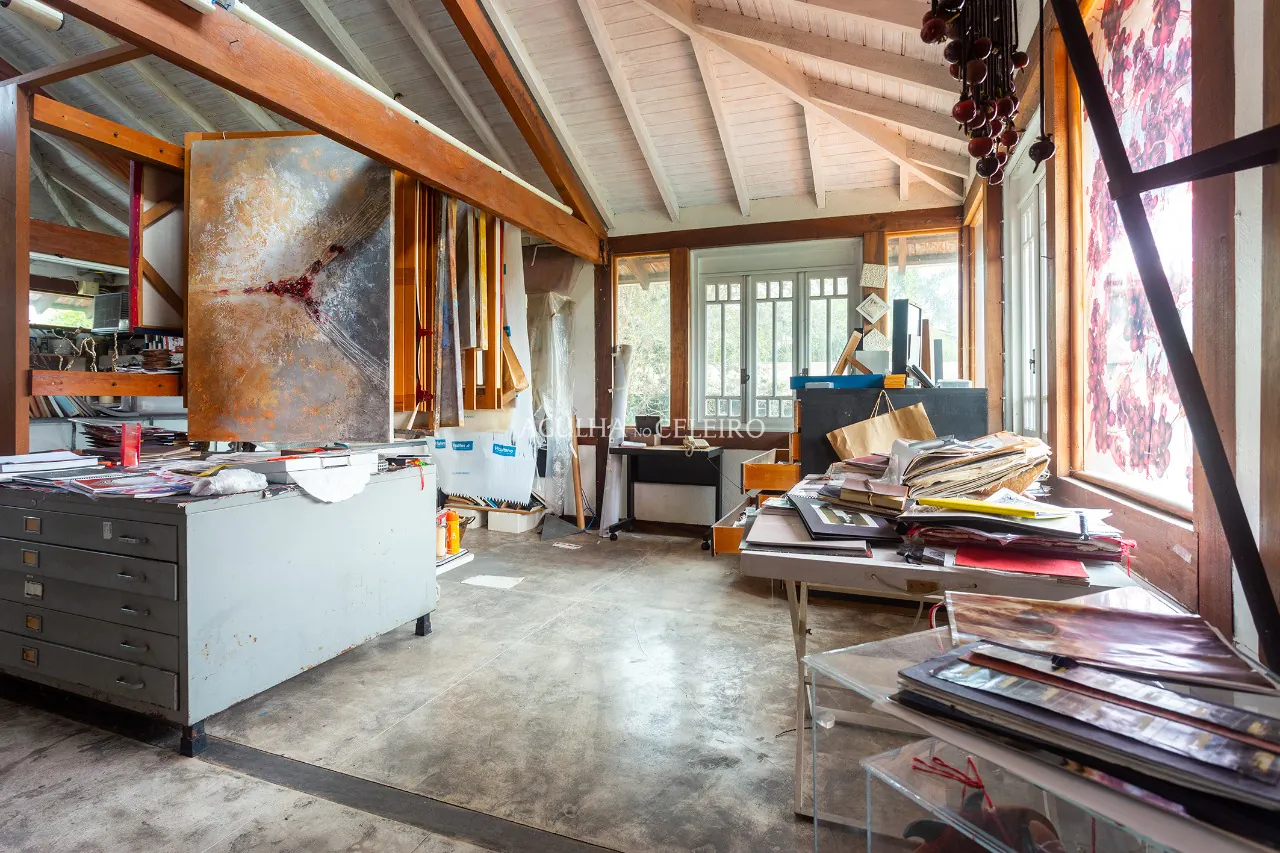 Casa com 04 dormitórios, Edícula e Piscina à venda no Jardim Paulistano – 10056