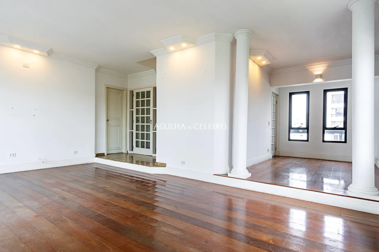 Cobertura com vista 360° à venda em Moema. – CO0445 - H_K05974