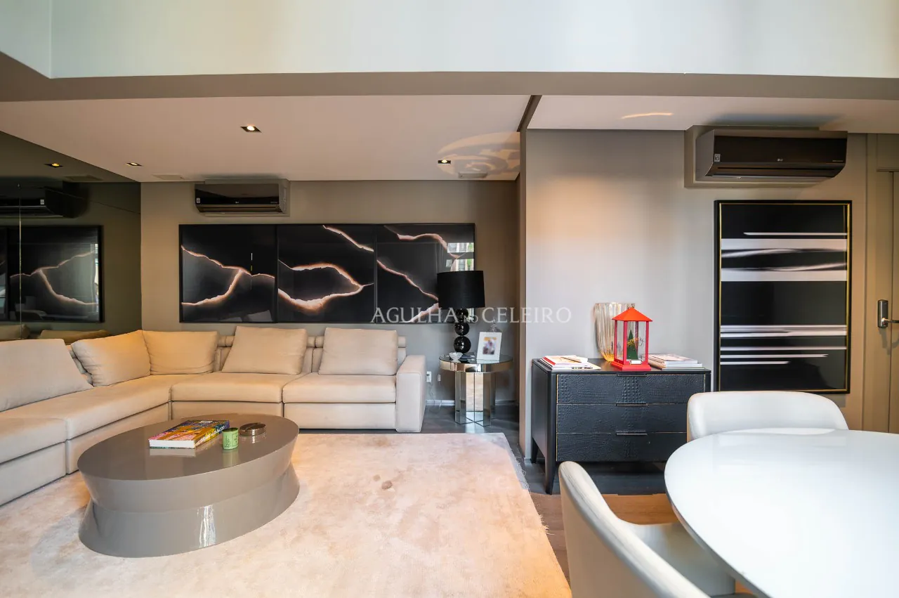 Cobertura com piscina perto do Parque do Povo à venda no Itaim Bibi – CO0904