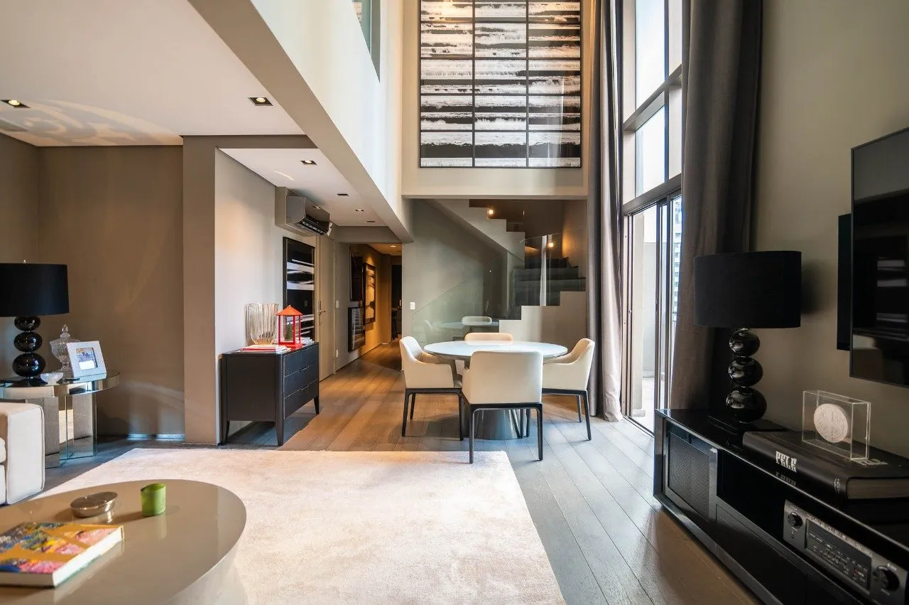 Cobertura com piscina perto do Parque do Povo à venda no Itaim Bibi – CO0904