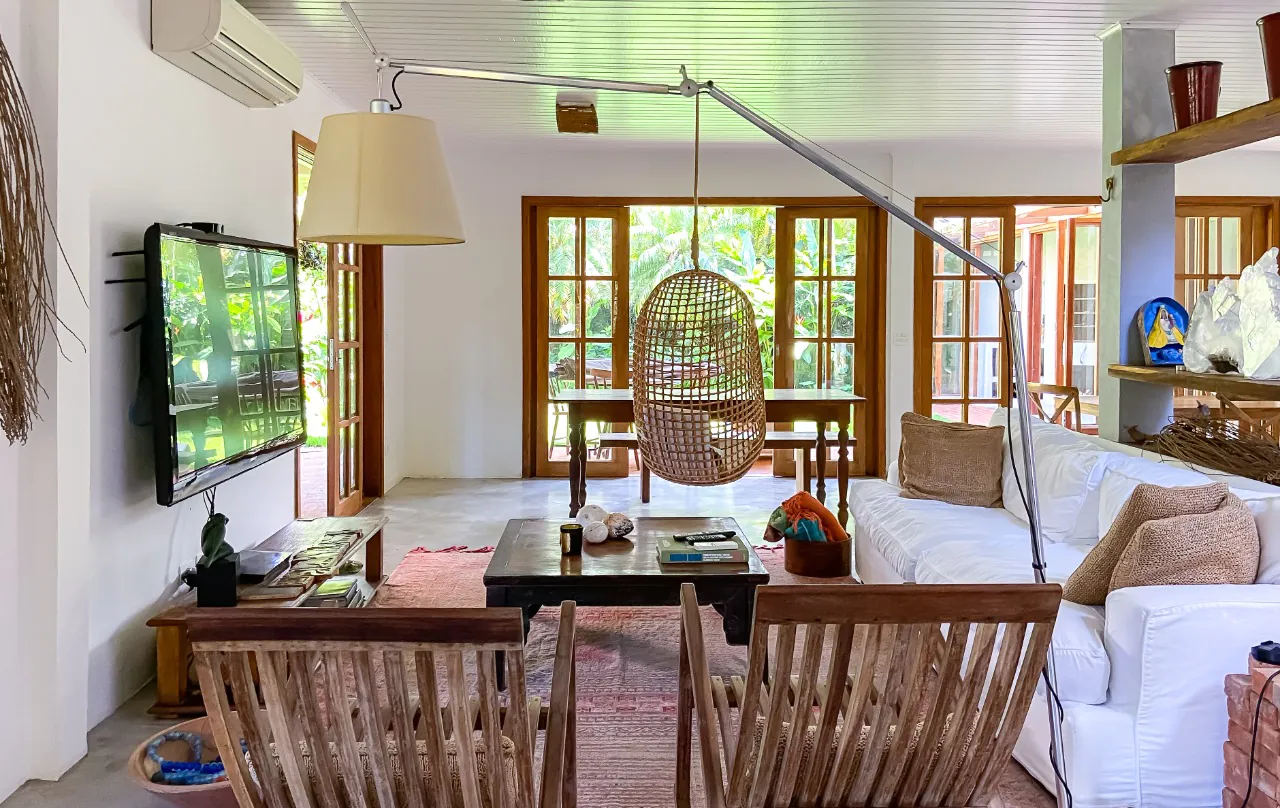 um-refugio-contemporaneo-na-praia-da-baleia-para-venda-15088-6