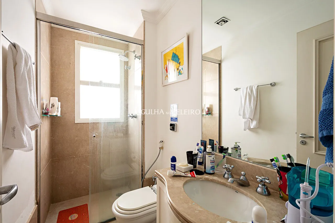 vista-permamente-em-bairro-familiar-e-arborizado-no-itaim-14638-12