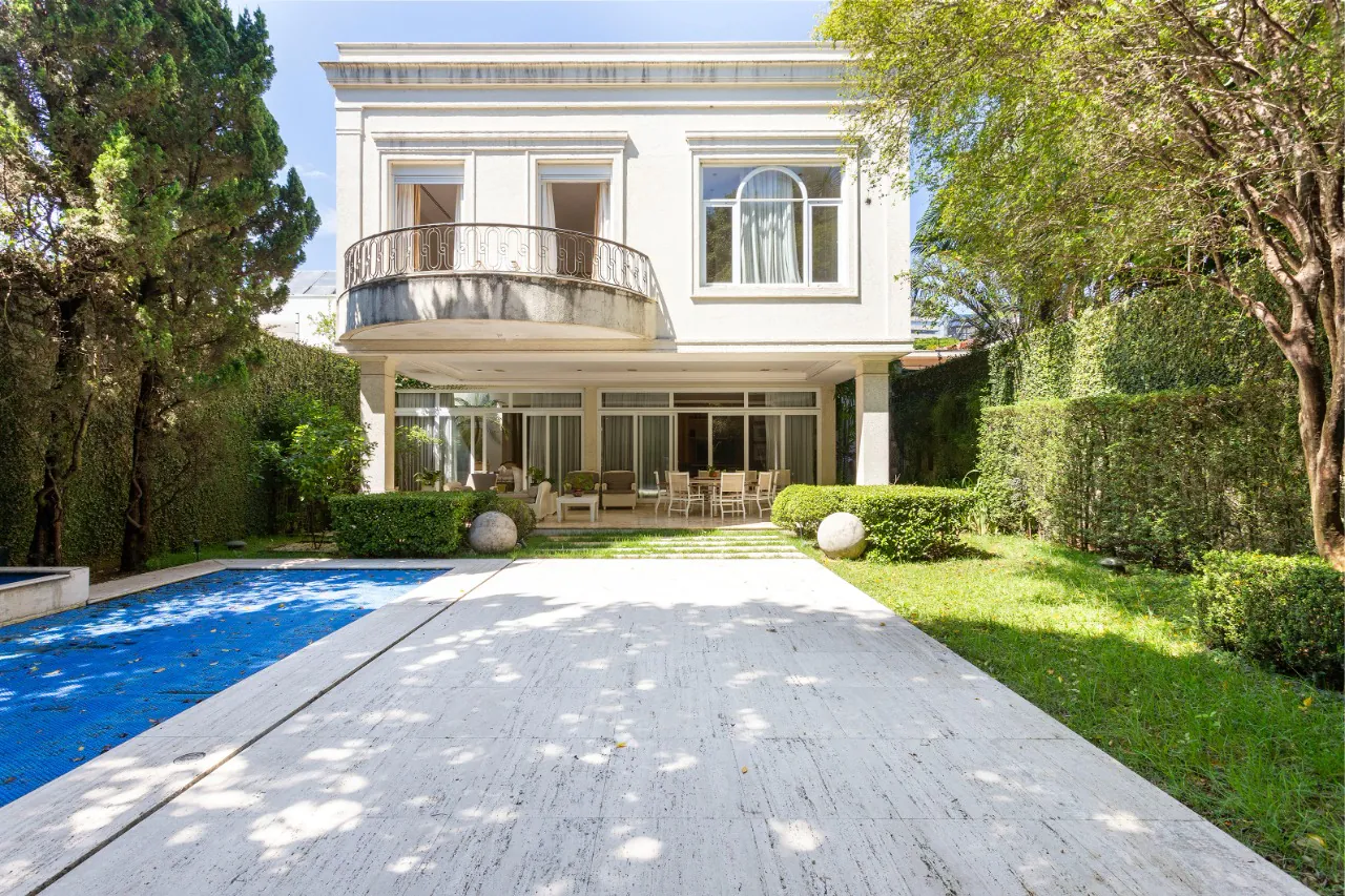 casa-unica-e-espacosa-muito-bem-localizada-a-venda-na-vila-nova-conceicao-15518-1