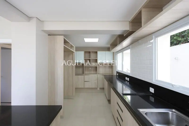 Casa reformada à venda no Jardim Paulista. – CA0665