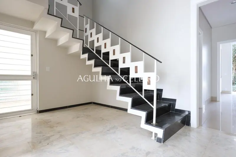 Casa reformada à venda no Jardim Paulista. – CA0665