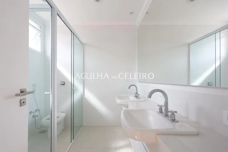 Casa reformada à venda no Jardim Paulista. – CA0665