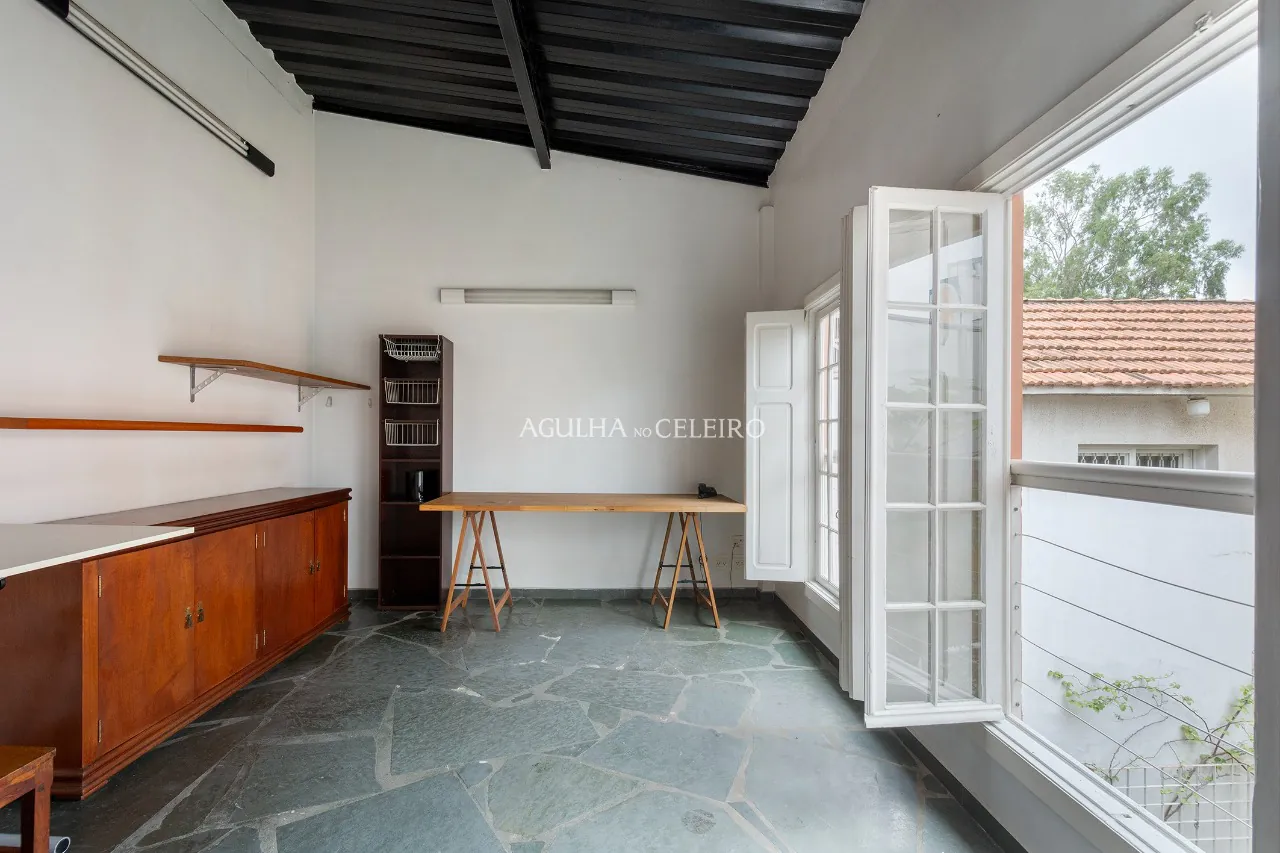 belissima-casa-com-muito-espaco-e-aconchego-15899-12