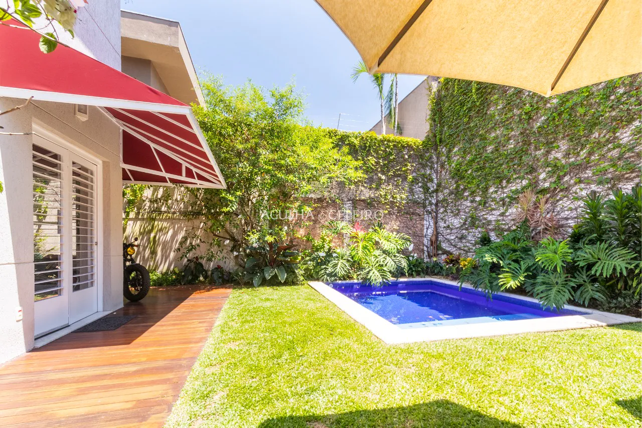 Casa dos sonhos com área externa à venda na Vila Madalena – 12056 - IMG_1210